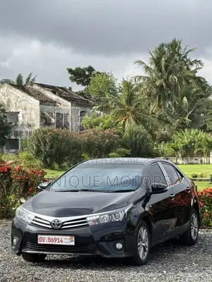 Toyota Corolla Altis 2016 Black