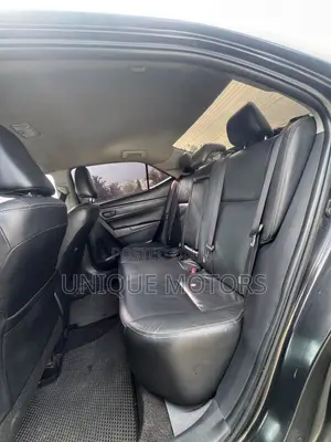 Toyota Corolla Altis 2016 Black