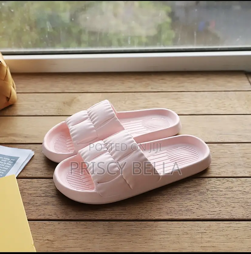 Cloud Cushion Bathroom Slippers