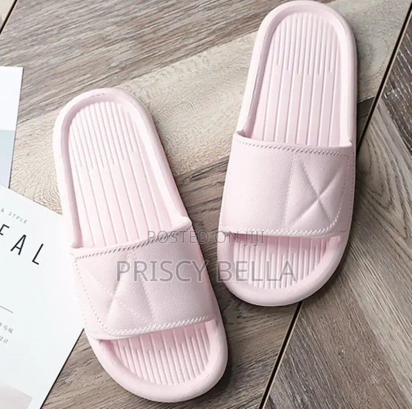 Cloud Cushion Bathroom Slippers