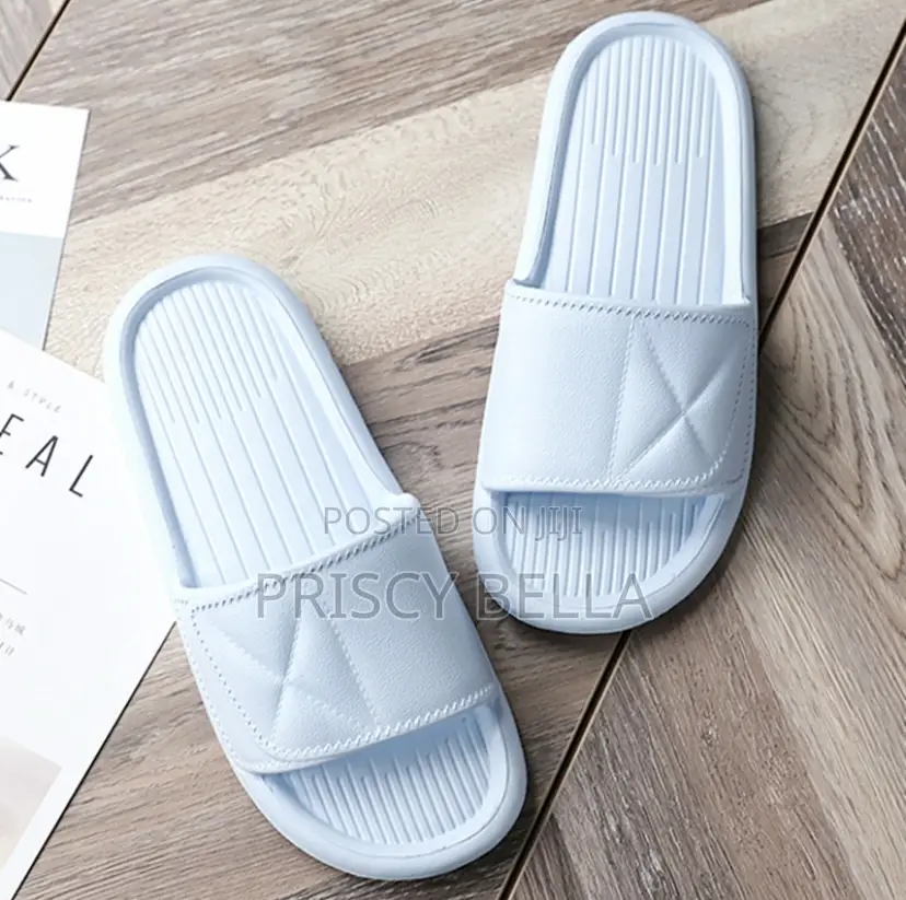 Cloud Cushion Bathroom Slippers