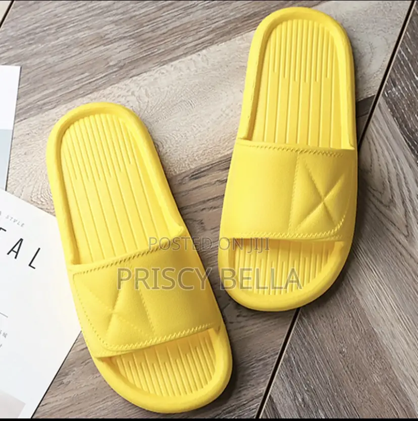 Cloud Cushion Bathroom Slippers