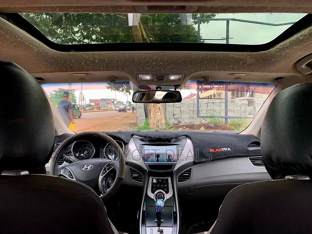 Hyundai Elantra 2012 Gray
