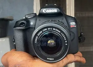 Canon Rebel T7 Camera