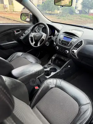 Hyundai Tucson GLS AWD 2012 Black