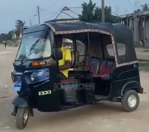 Bajaj RE 2023 Black