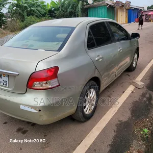 Toyota Belta 2007 Green