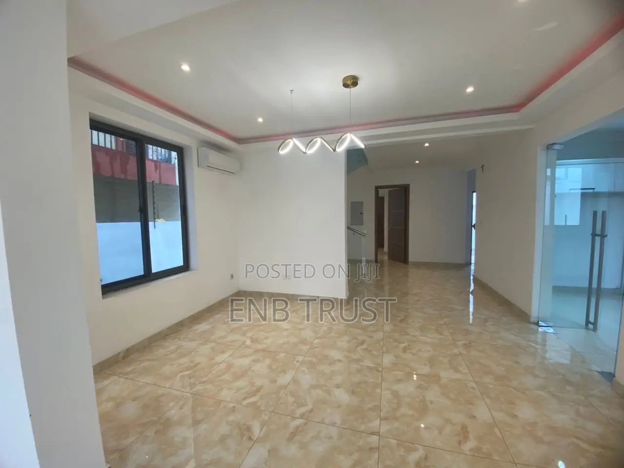 4bdrm Duplex in East Legon, American House for sale
