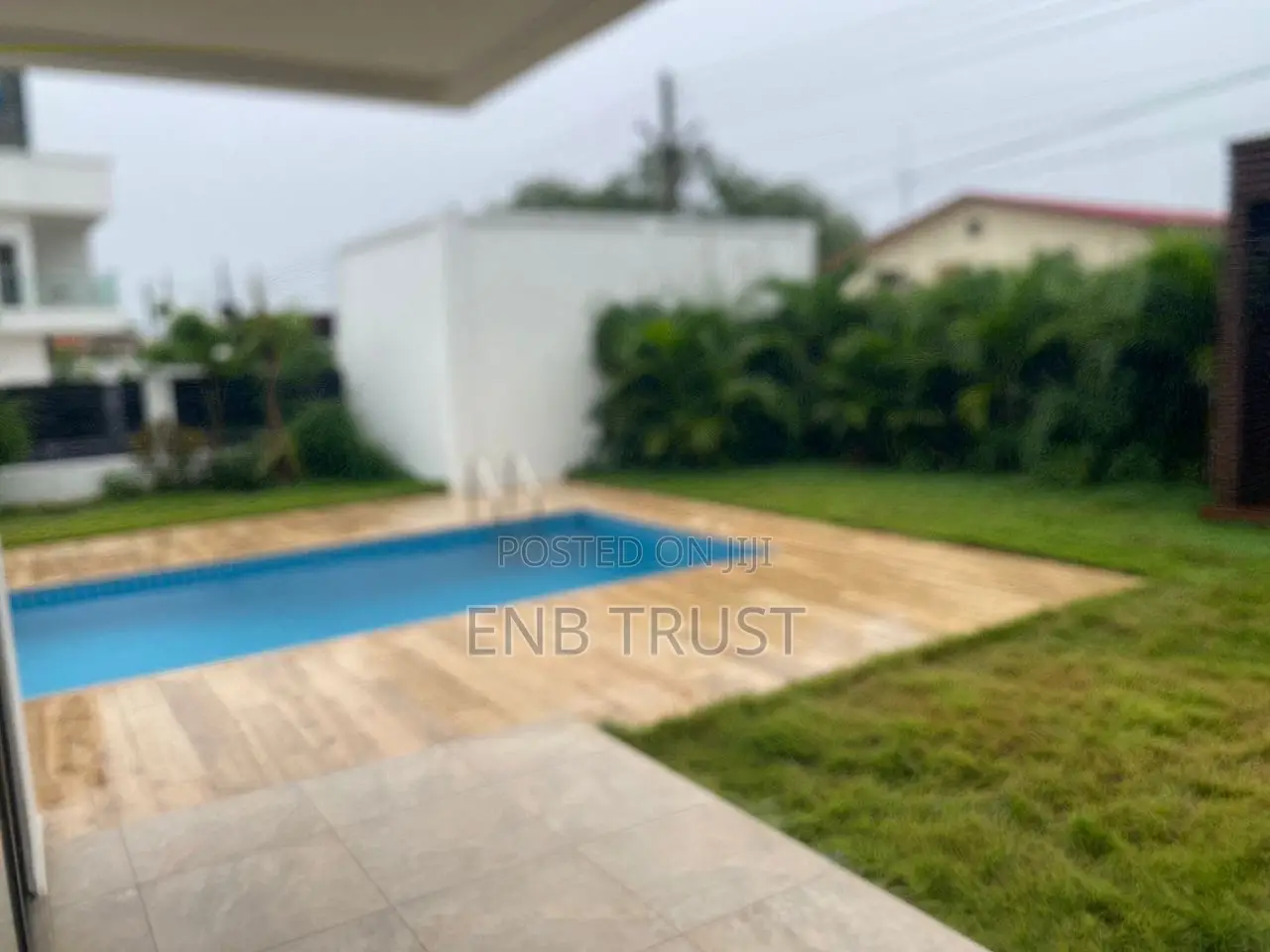 4bdrm Duplex in East Legon, American House for sale