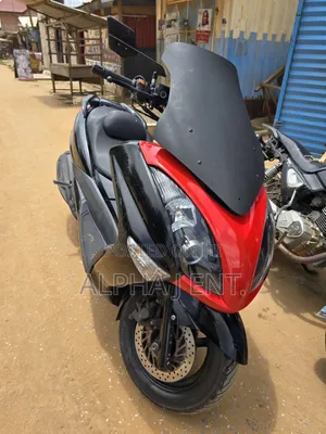 Yamaha Majesty 2015 Black