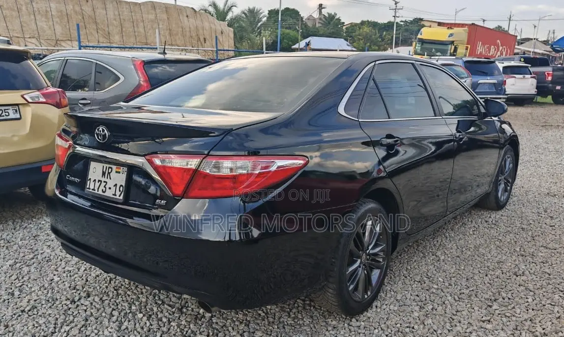 Toyota Camry SE 4dr Sedan (2.5L 4cyl 6A) 2016 Black