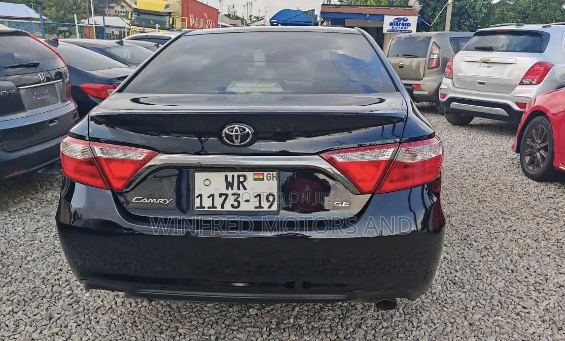 Toyota Camry SE 4dr Sedan (2.5L 4cyl 6A) 2016 Black