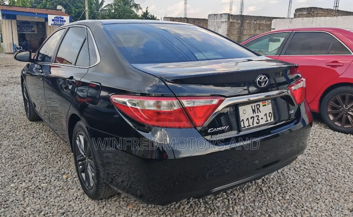 Toyota Camry SE 4dr Sedan (2.5L 4cyl 6A) 2016 Black