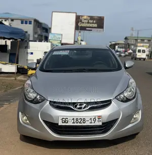 Hyundai Elantra 2012 Silver