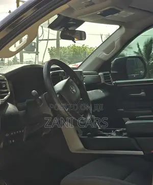 Toyota Tundra 2024 Black