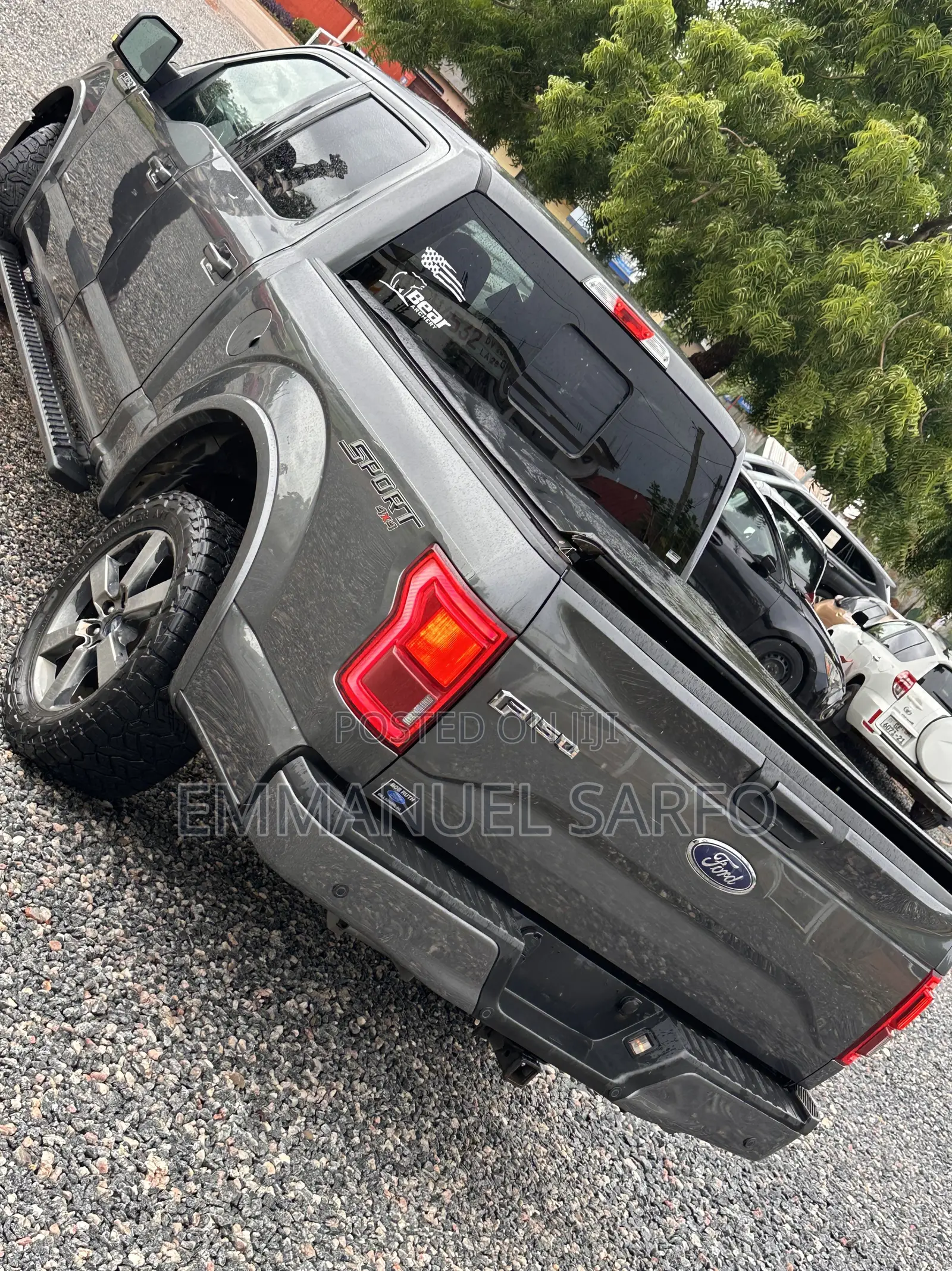 Ford F-150 Limited 4x2 SuperCrew Cab Styleside 5.5 ft. box 145 in. WB