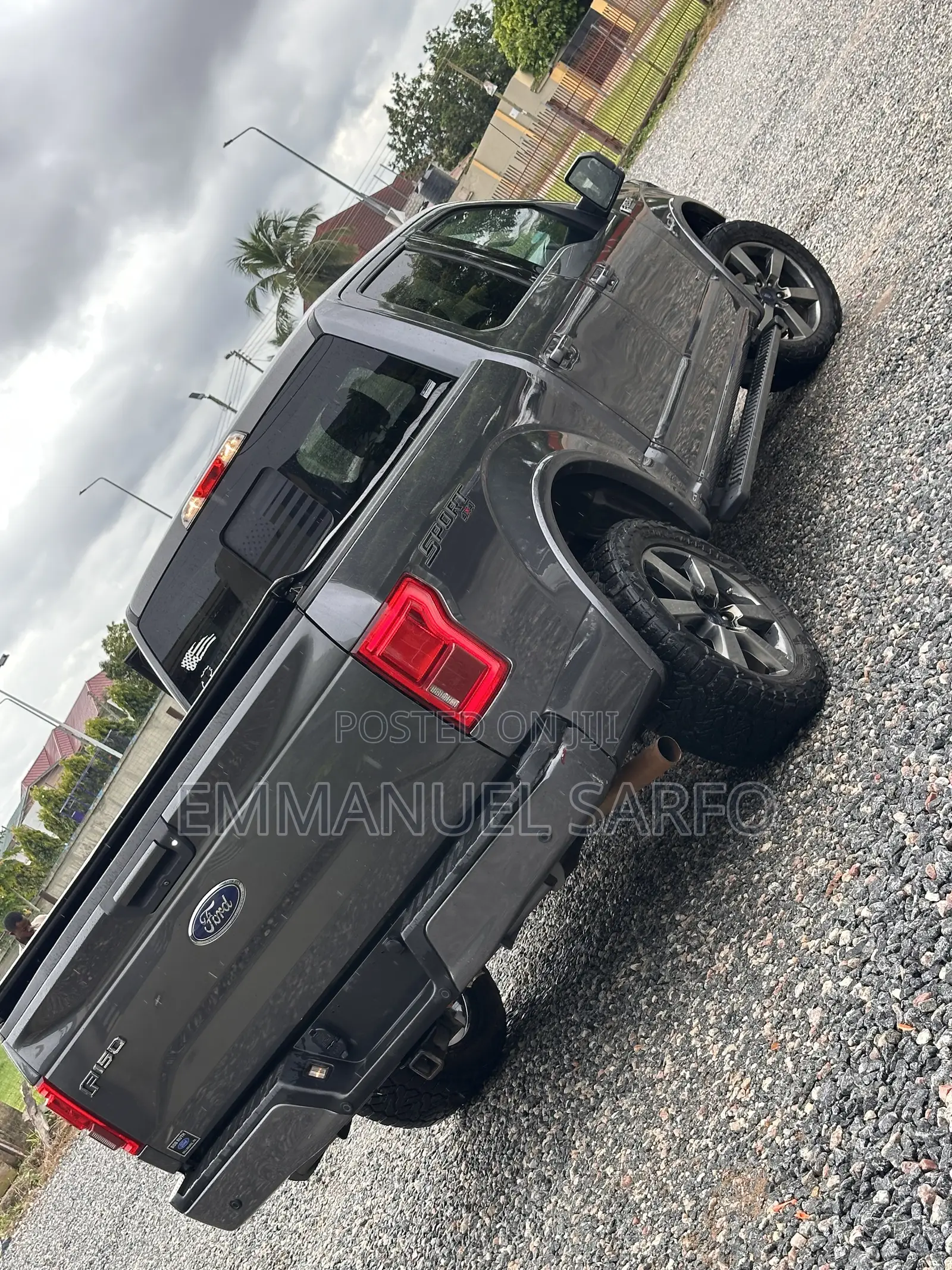 Ford F-150 Limited 4x2 SuperCrew Cab Styleside 5.5 ft. box 145 in. WB