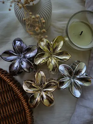 Floral Claw Clip