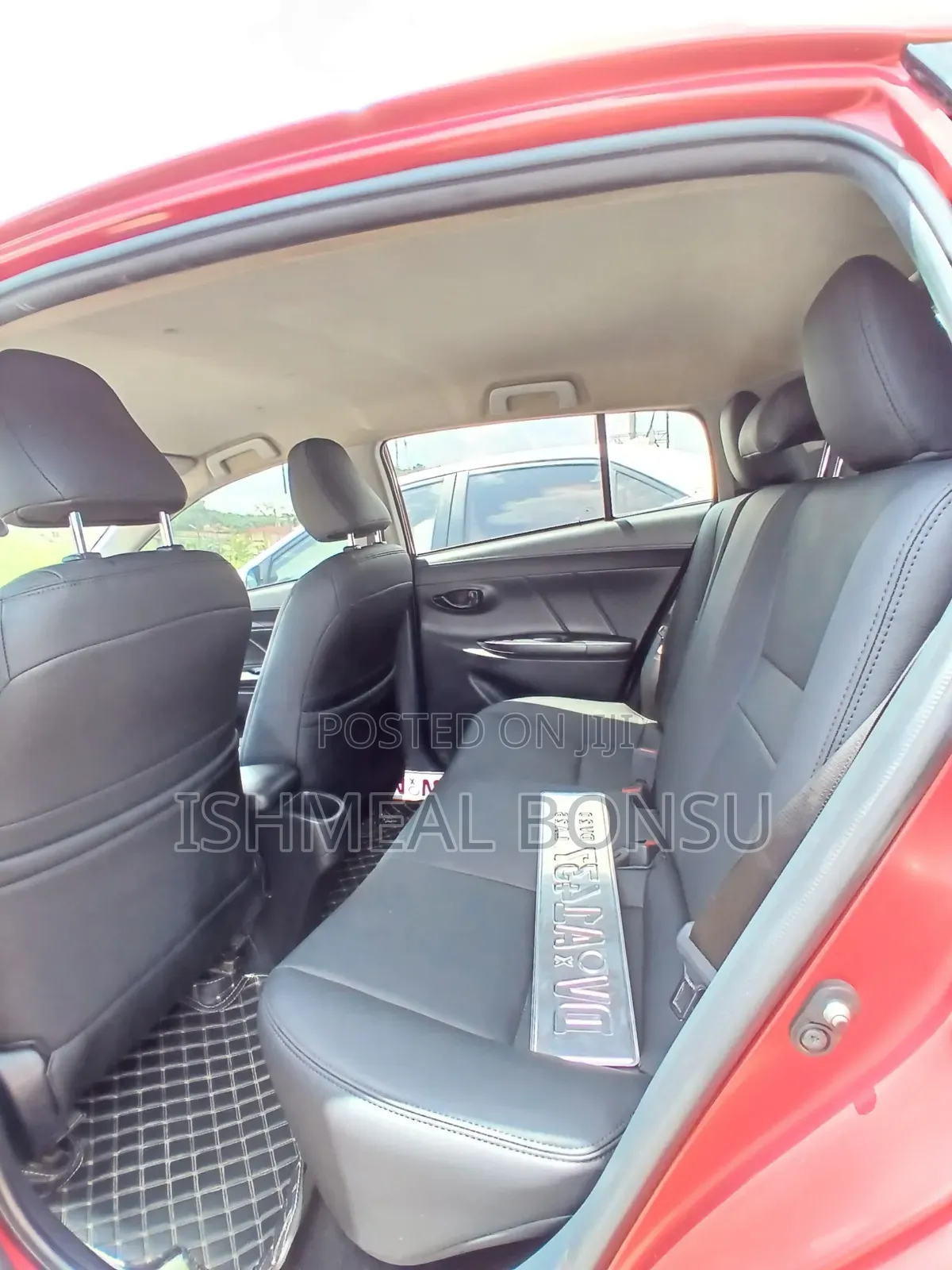 Toyota Yaris 2022 Red