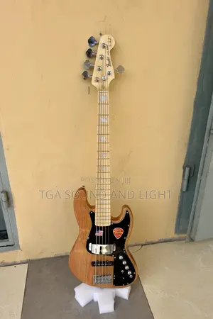 Fender 5 Strings Active Jazz Bass Guitar[Natural Wood Color]