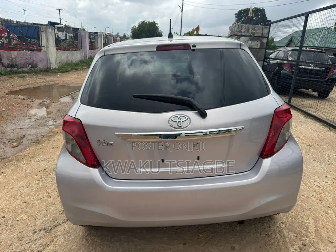 Toyota Vitz 2012 Purple
