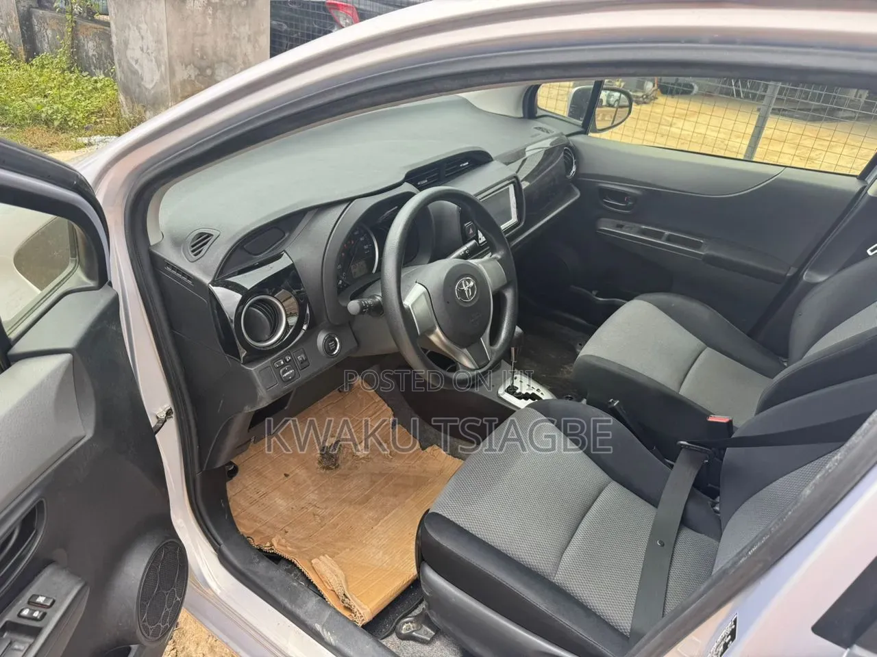 Toyota Vitz 2012 Purple