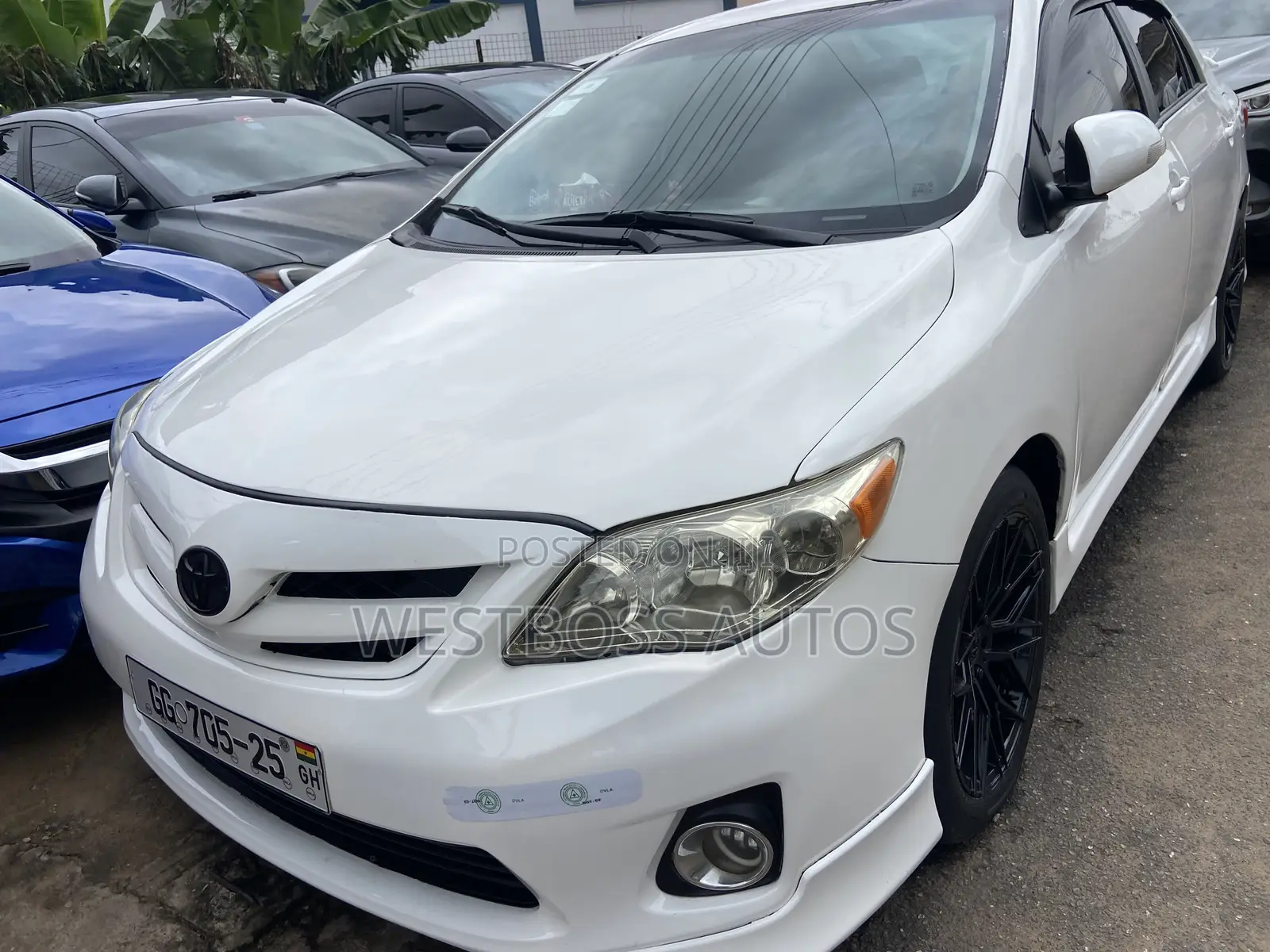 Toyota Corolla S Special Edition 4dr Sedan (1.8L 4cyl 4A) 2013 White