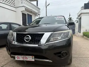 Nissan Pathfinder SV 4dr 4x4 (3.5L 6cyl) 2016 Black