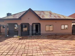 3bdrm House in Gbawe Zeroo Abosey, Accra Metropolitan for rent
