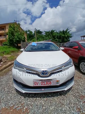Toyota Corolla 2019 White