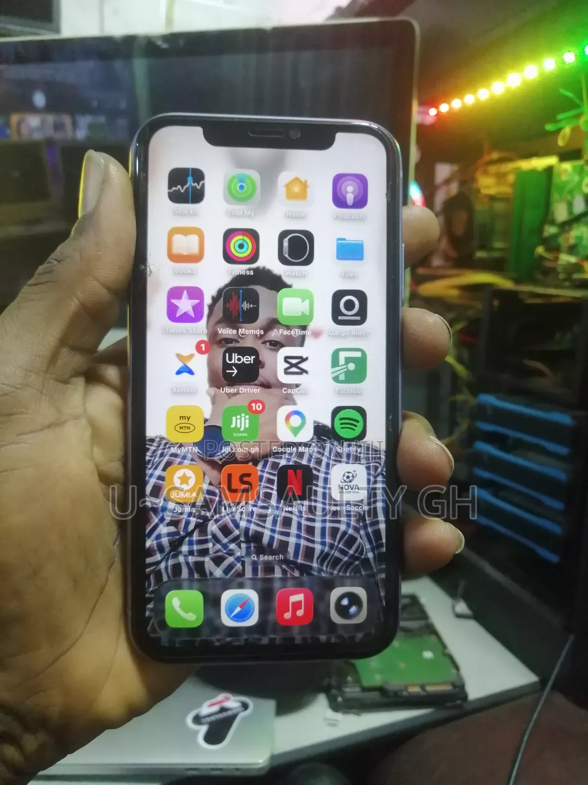 Apple iPhone 11 64 GB Gray
