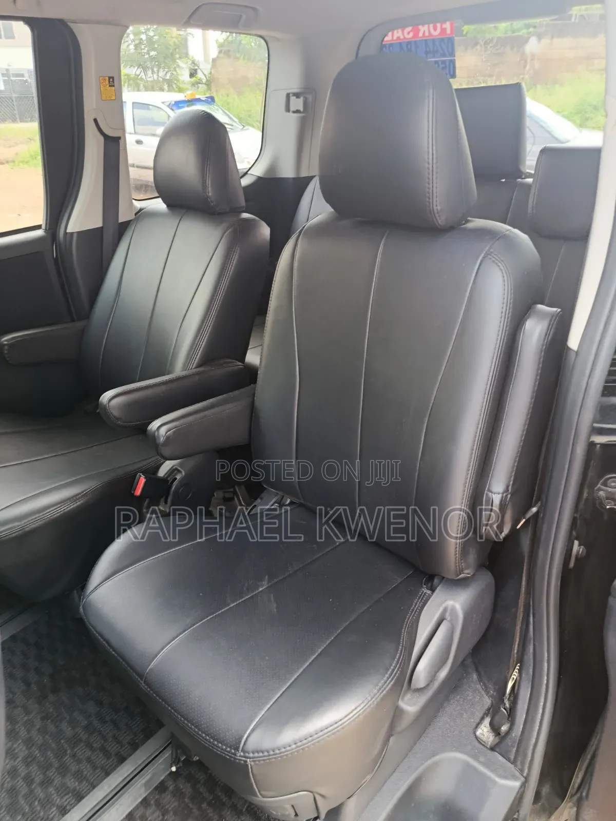Toyota Voxy 2012 Black