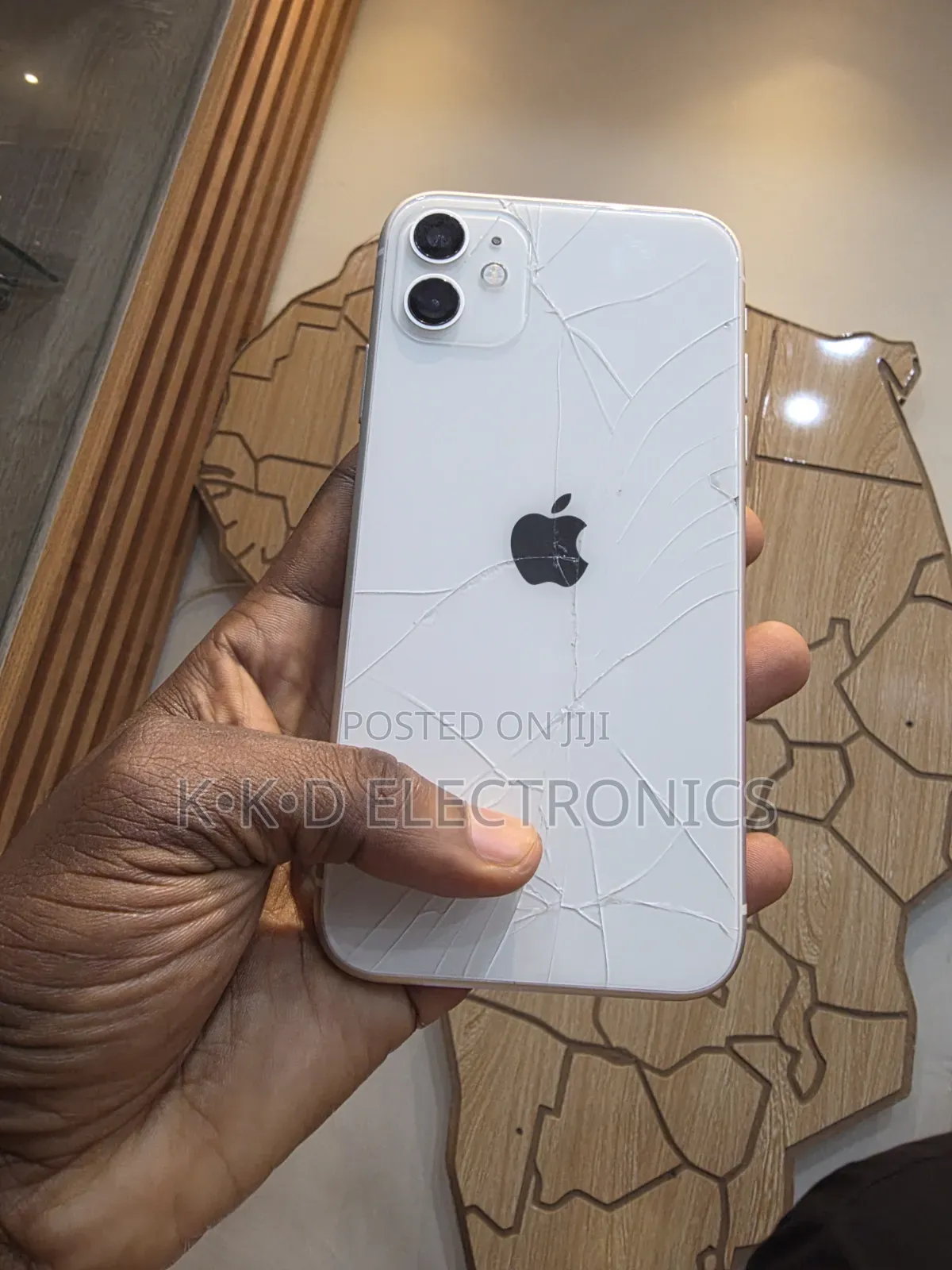 Apple iPhone 11 64 GB White