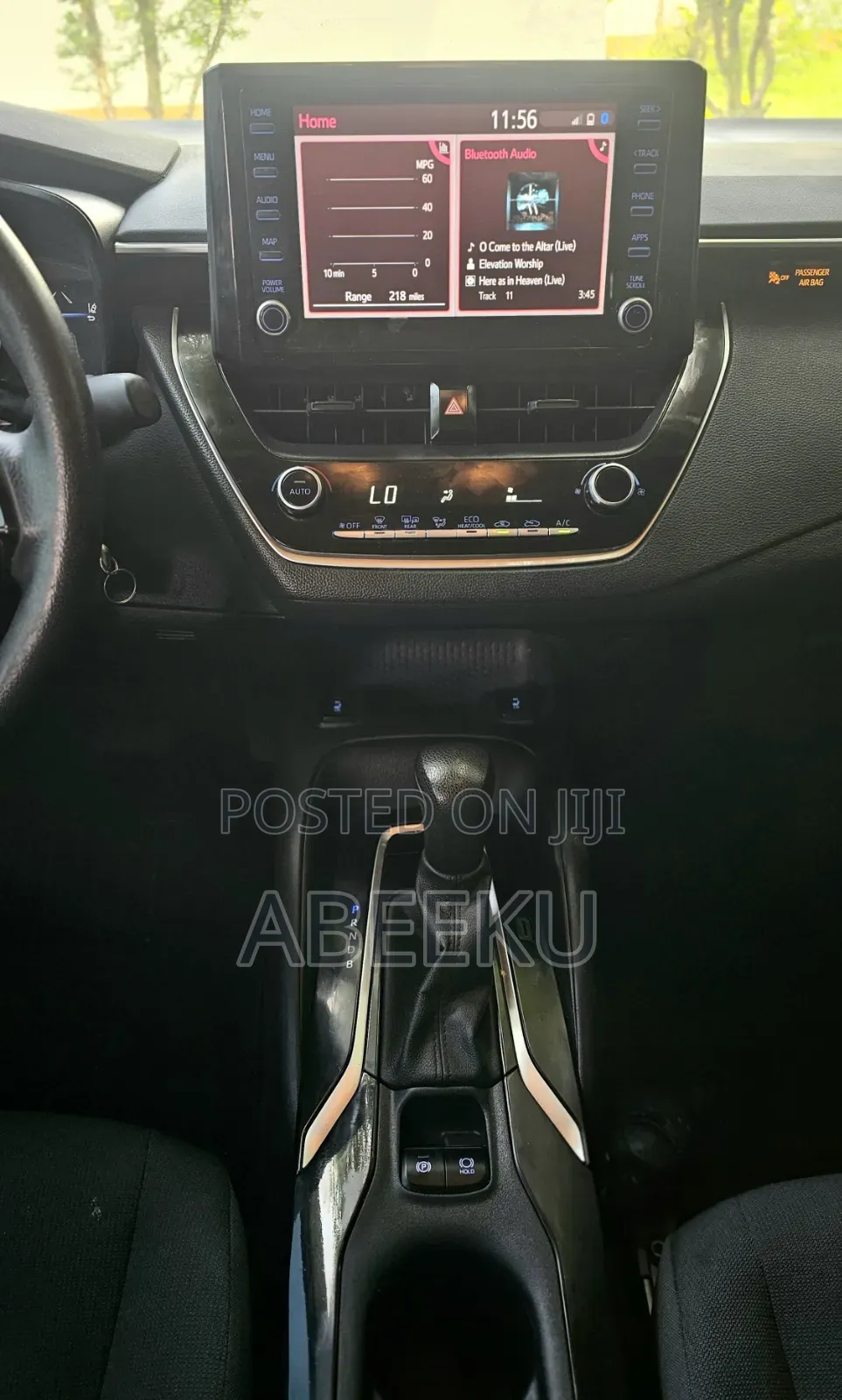 Toyota Corolla LE 2022 White