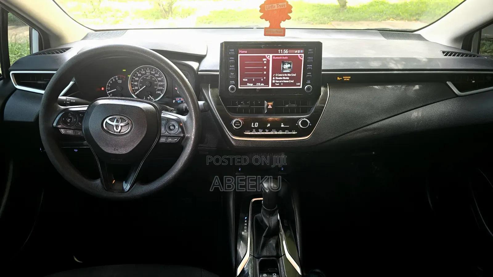 Toyota Corolla LE 2022 White