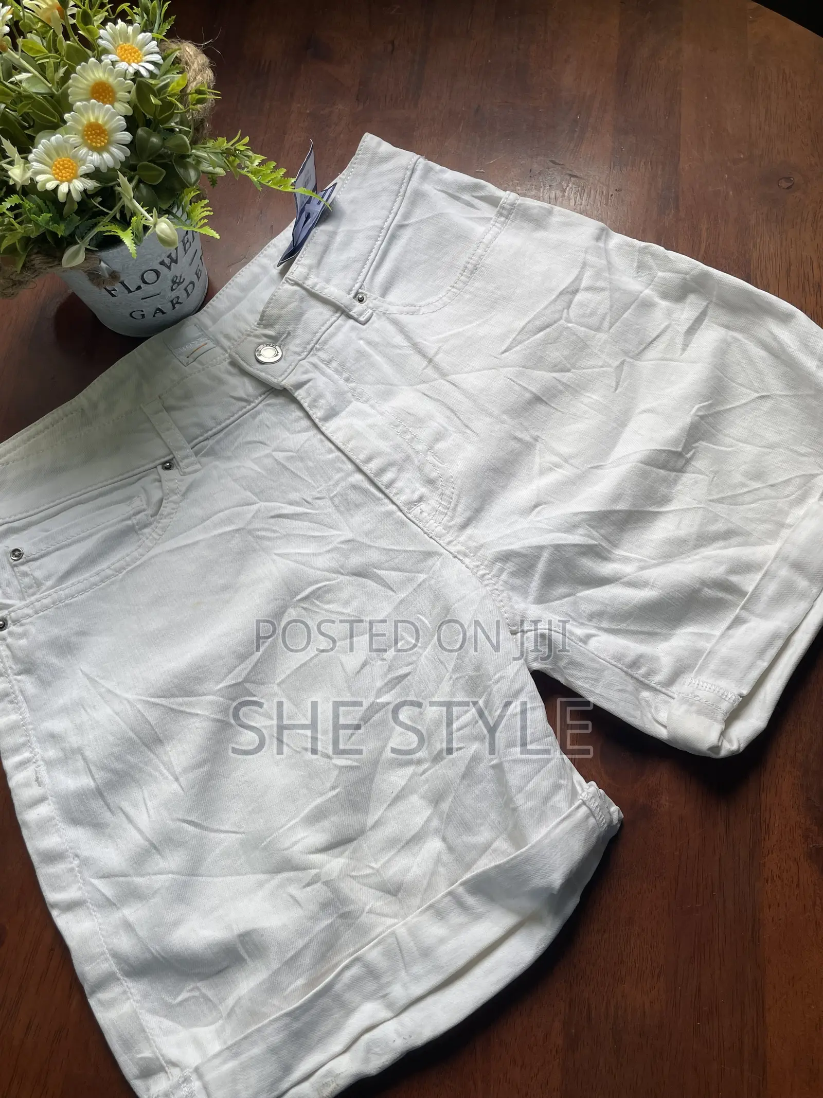 Neat Short Jean