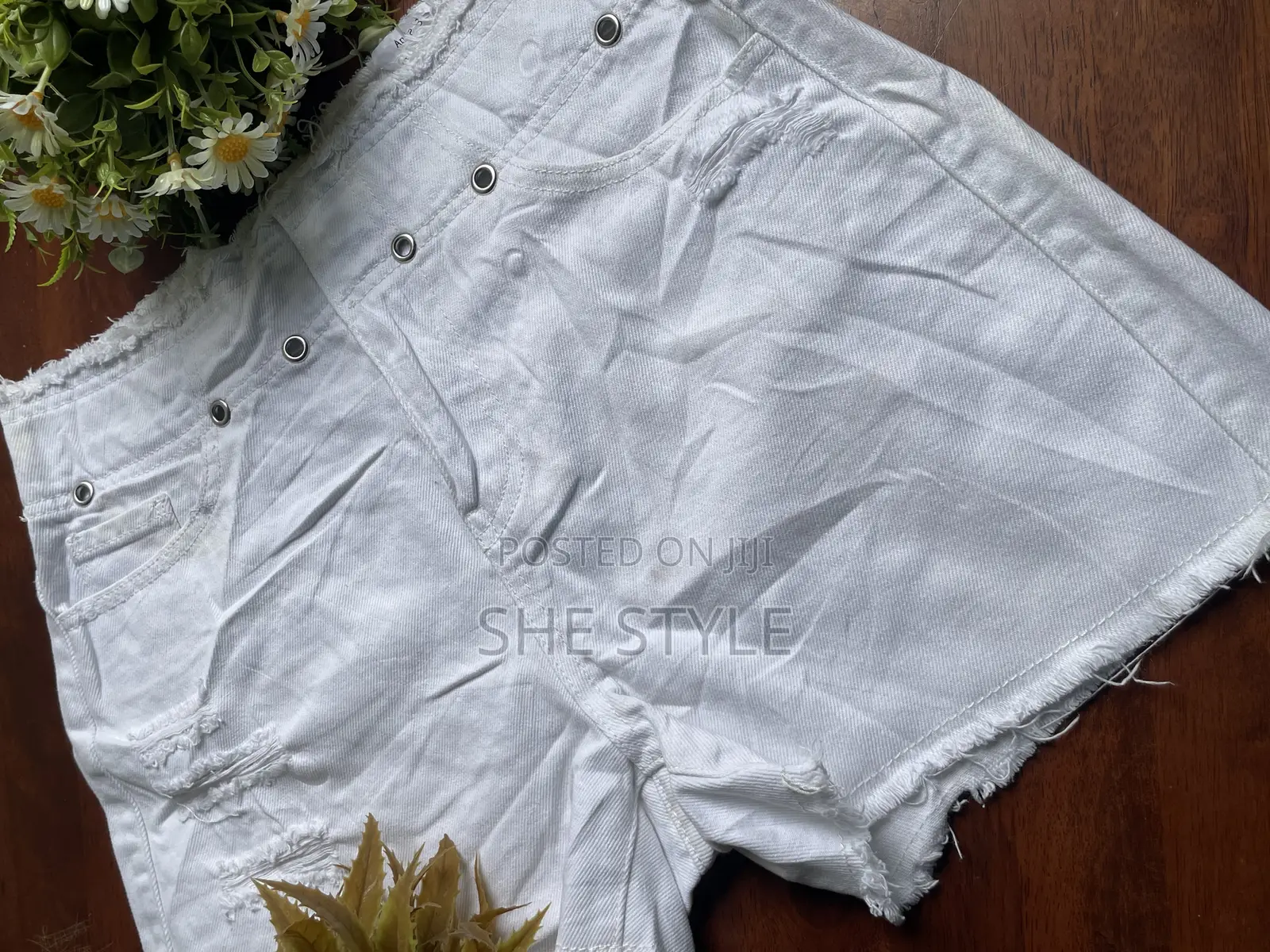 Neat Short Jean