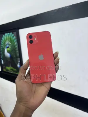 Apple iPhone 12 128 GB Red