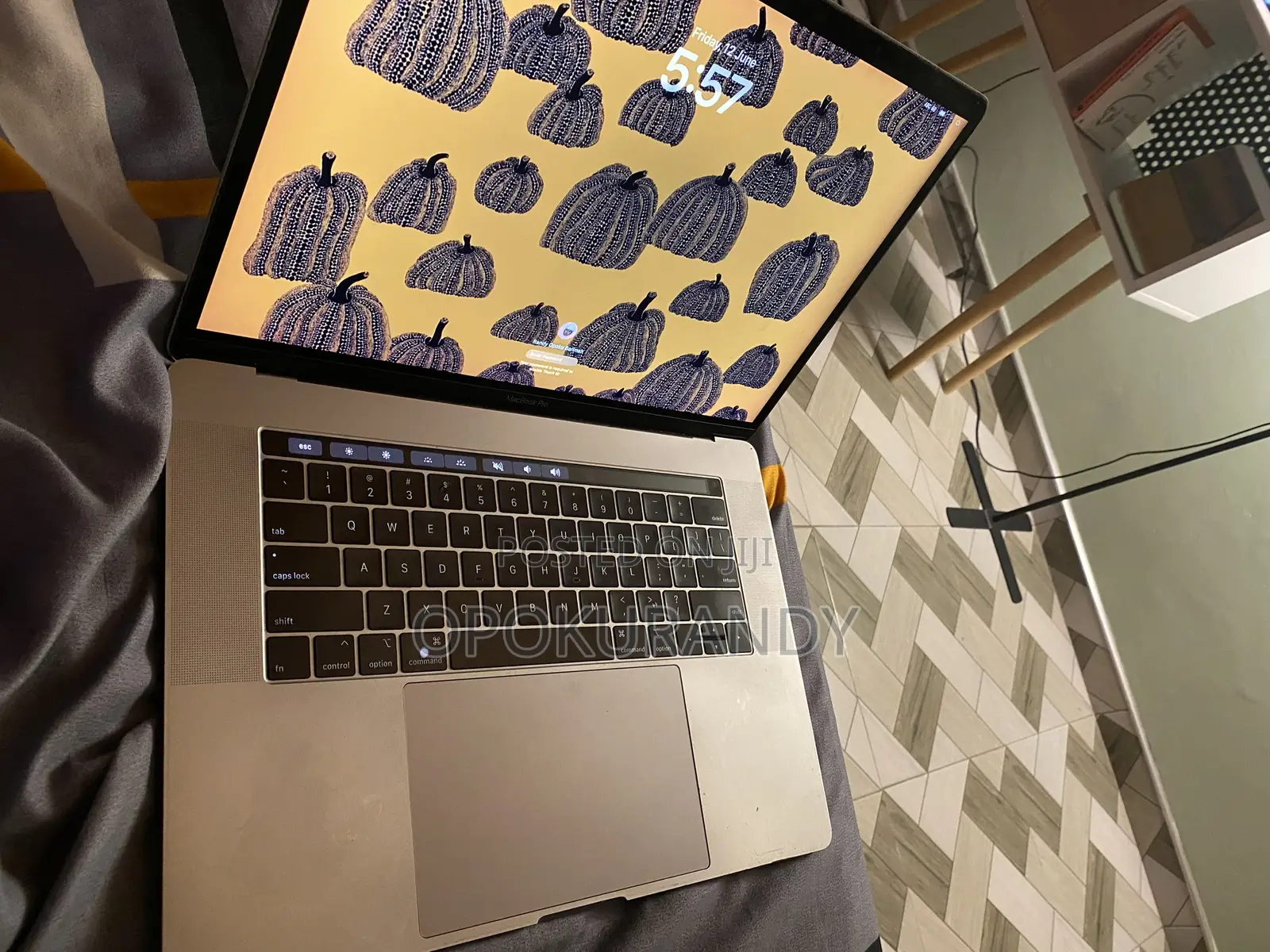 Laptop Apple MacBook Pro 16GB Intel Core i7 SSD 256GB