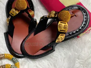 Native Ahenema Slippers