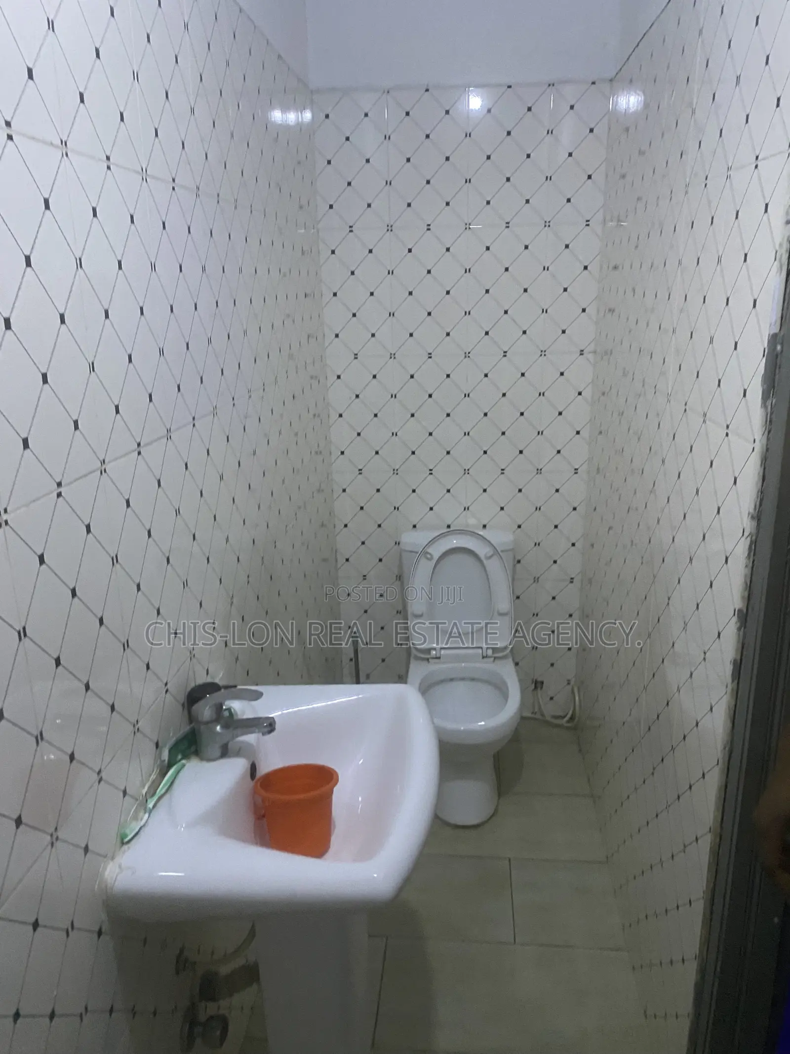 5bdrm House in Kasoa Amanfrom Top for rent