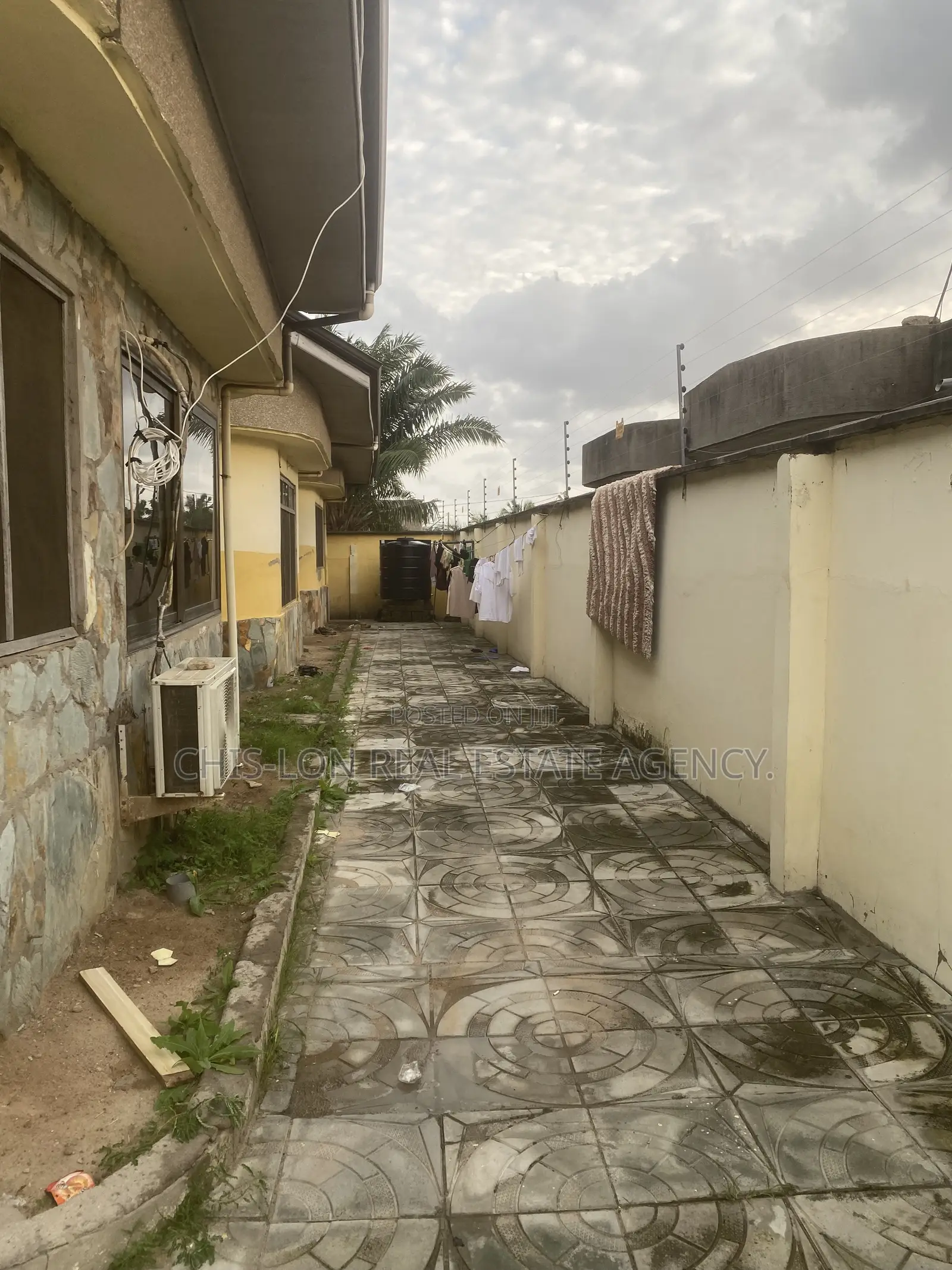 5bdrm House in Kasoa Amanfrom Top for rent
