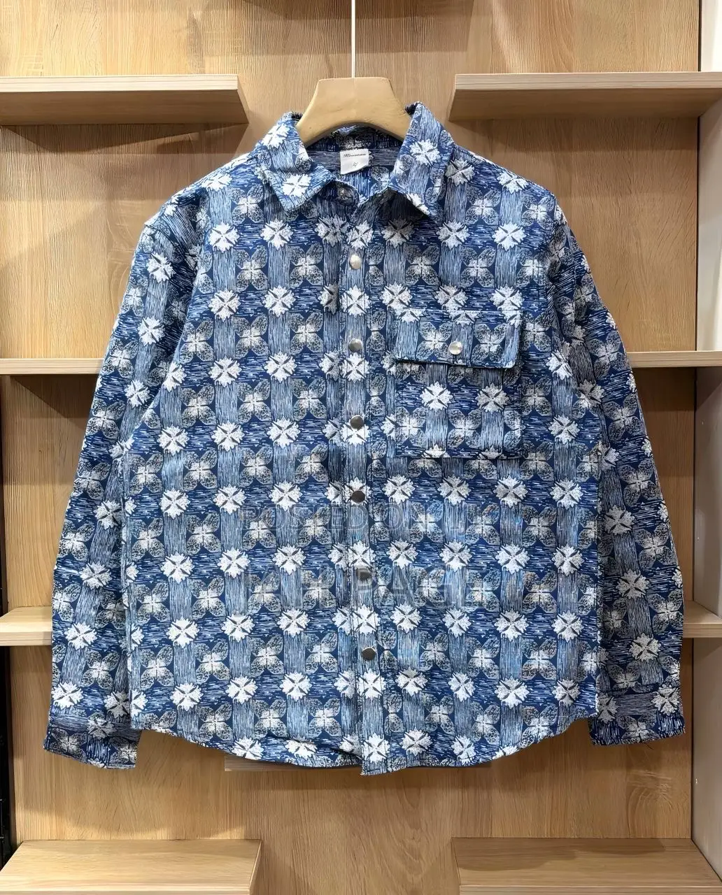 Long Sleeves Shirt