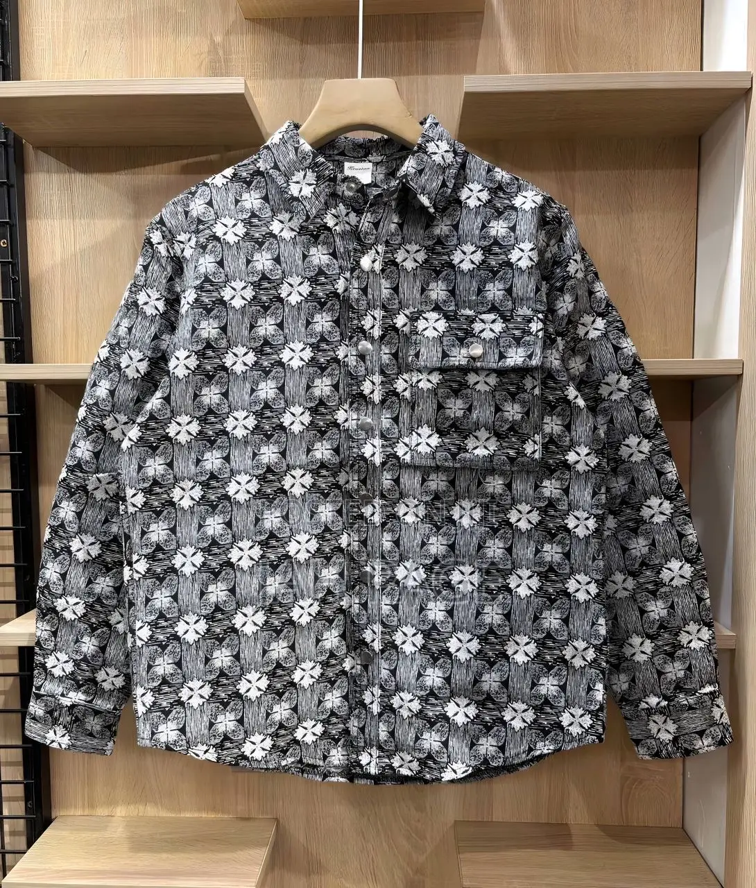 Long Sleeves Shirt