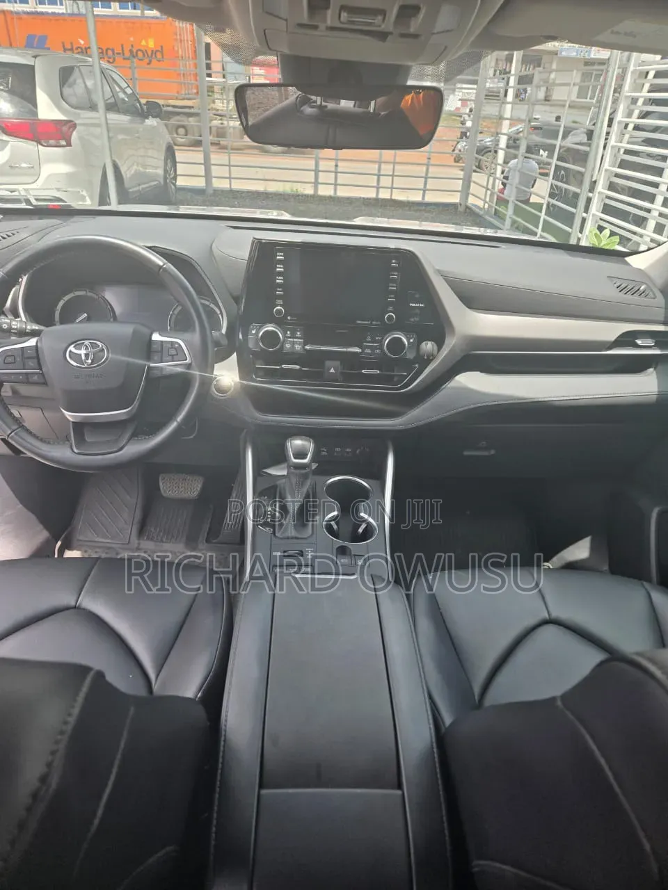 Toyota Highlander 2022 Silver