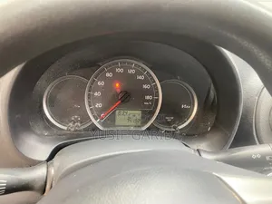 Toyota Vitz 1.0 FWD 3dr 2013 Blue