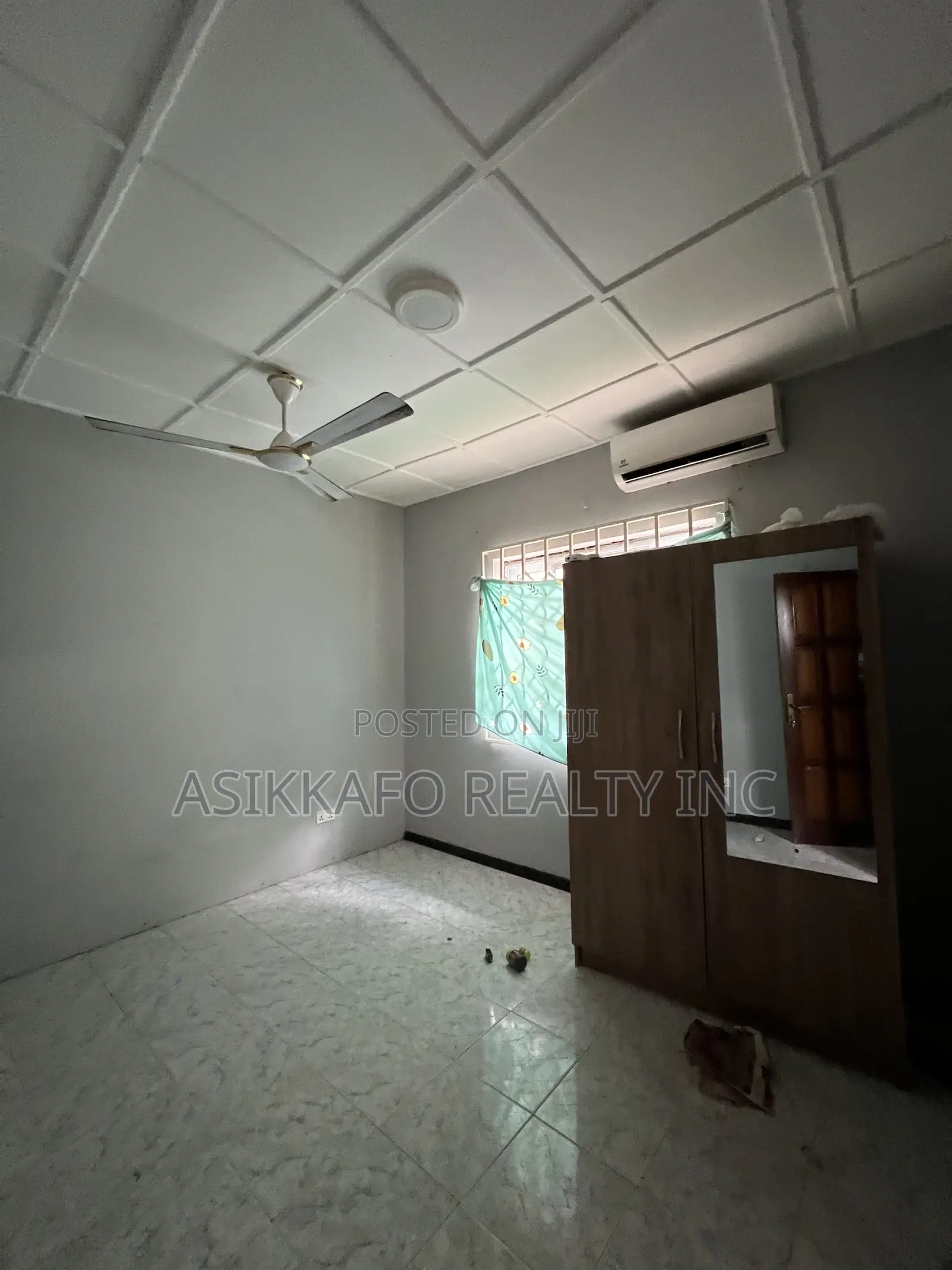 3bdrm House in Baatsona, Spintex for rent