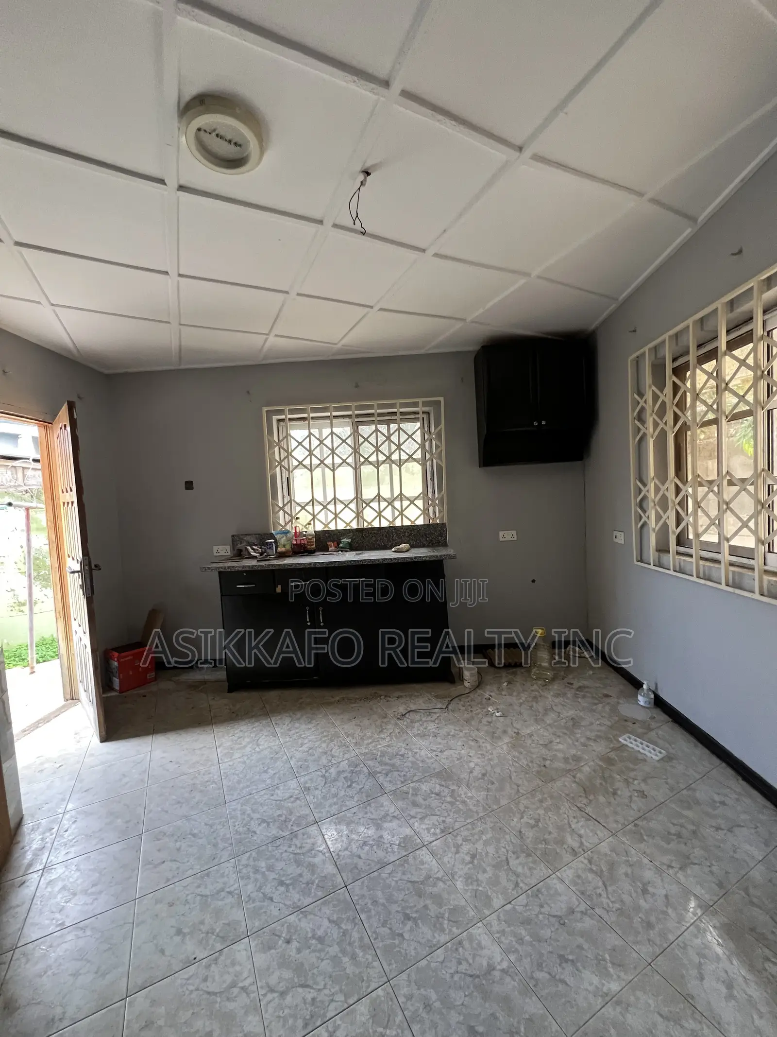 3bdrm House in Baatsona, Spintex for rent