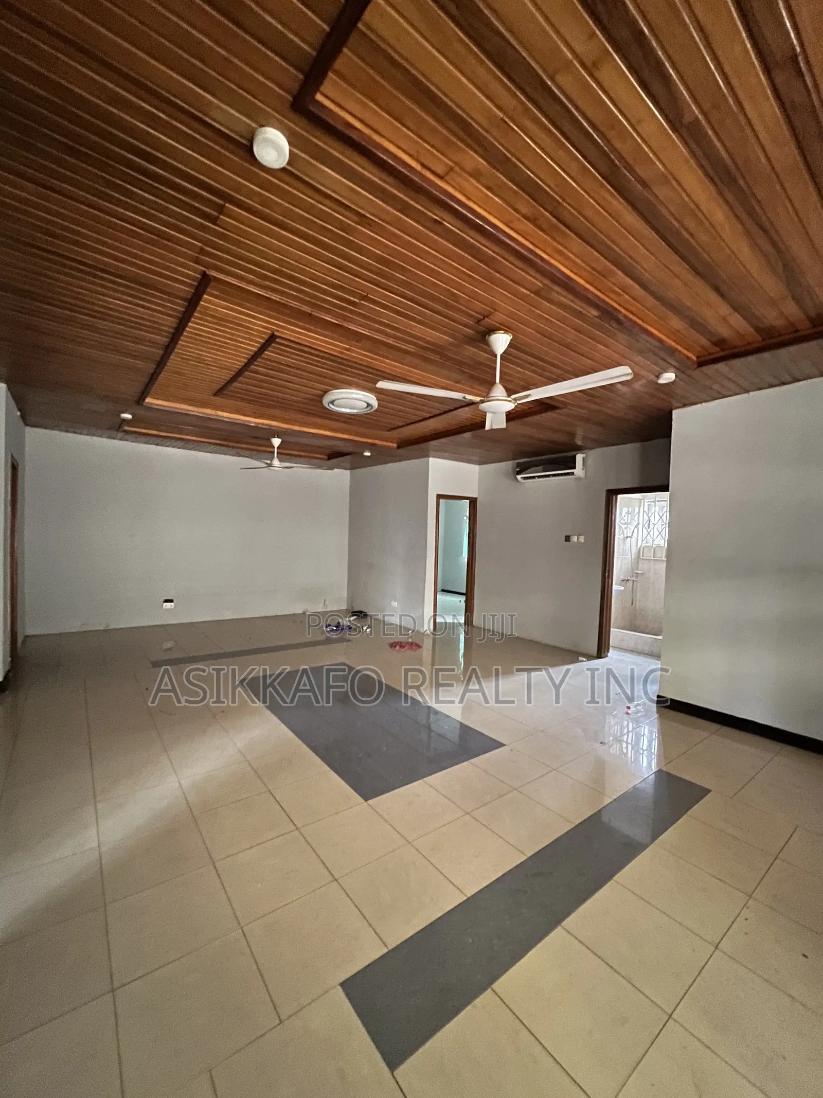 3bdrm House in Baatsona, Spintex for rent