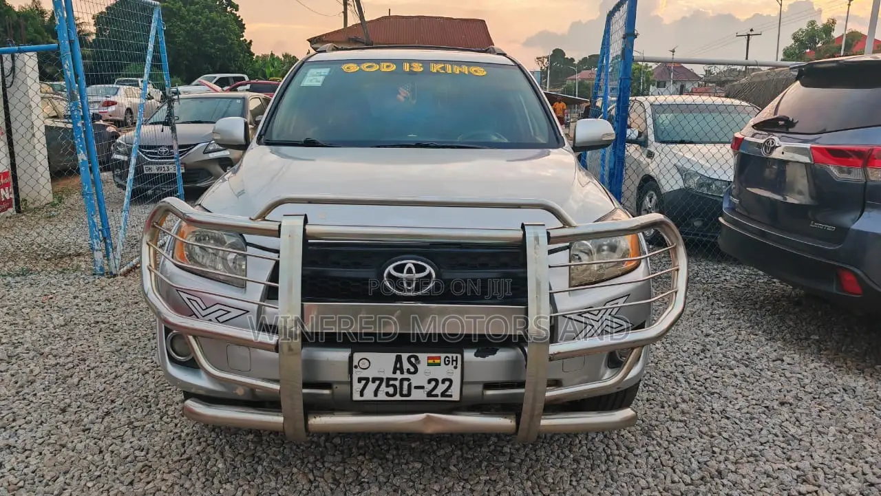 Toyota RAV4 2.5 Limited 4x4 2011 Silver